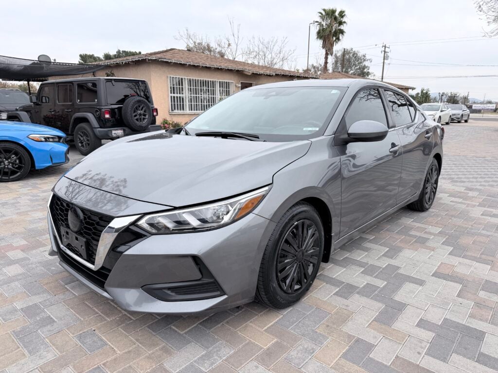 Nissan Sentra S 2021